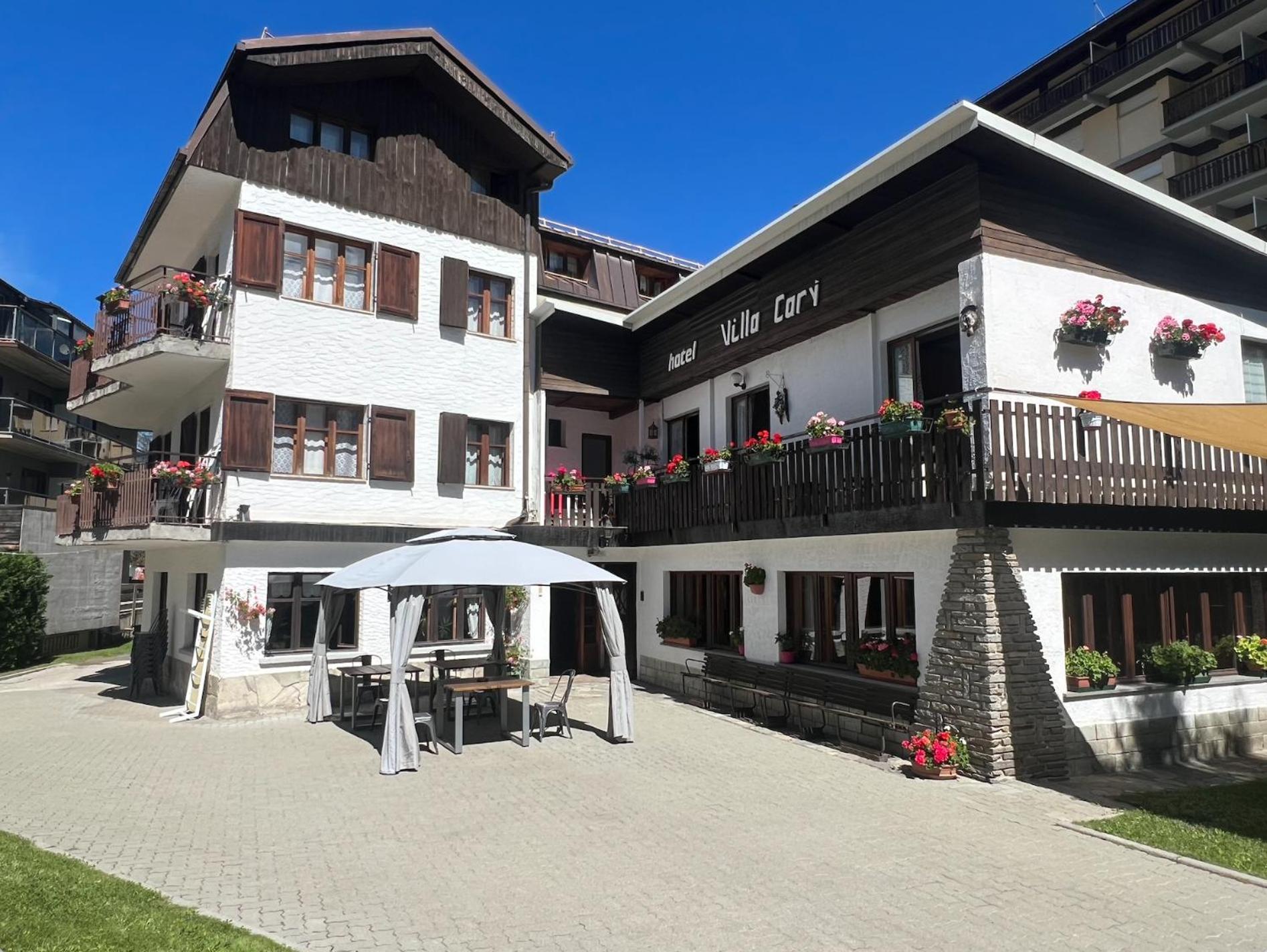 Hotel Villa Cary Oulx Dış mekan fotoğraf